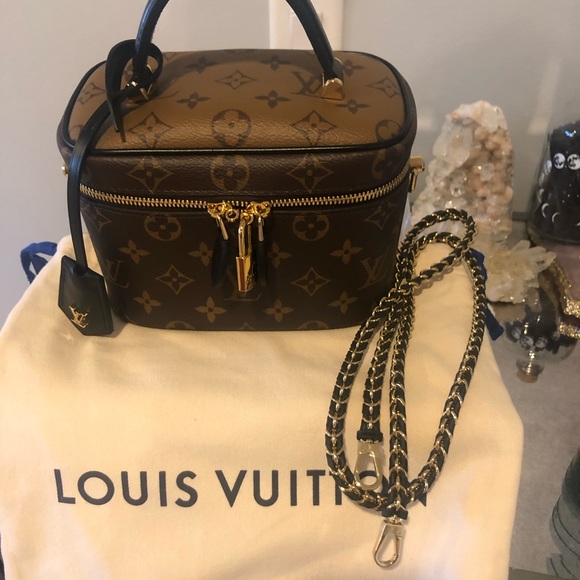 ✨🖤Louis Vuitton Vanity PM & Insert🖤✨ - Picture 3 of 16